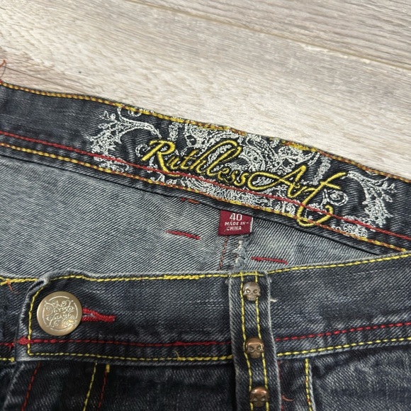 Ruthless Art chain jorts - Picture 3 of 9